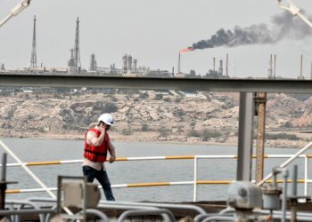 Teherán amenaza con "el infierno" a quienes intenten tomar las islas iraníes