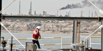 Teherán amenaza con "el infierno" a quienes intenten tomar las islas iraníes