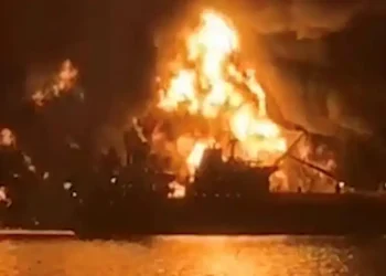 Un muerto en ataque a dos buques petroleros frente a Irak