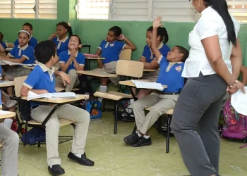 Ministerio de Educación anuncia pausa de docencia por Semana Santa y fija retorno el lunes 6 de abril