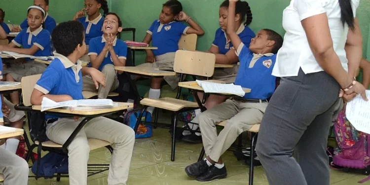 Ministerio de Educación anuncia pausa de docencia por Semana Santa y fija retorno el lunes 6 de abril