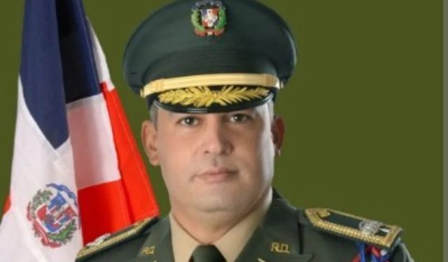 Muere de un infarto el coronel del Ejército Douglas U. Borrell 