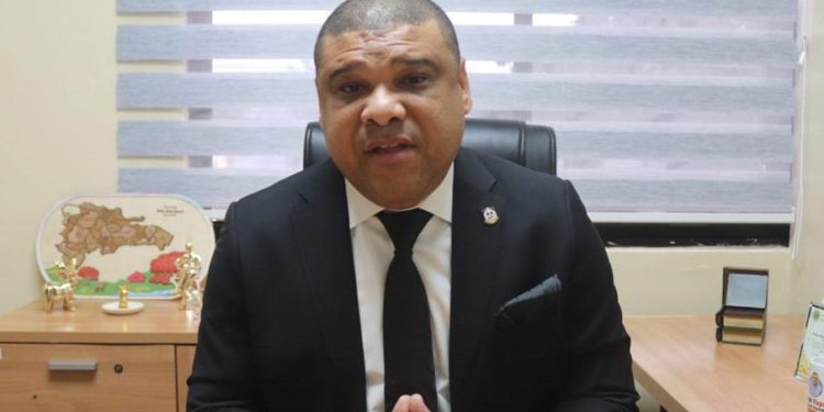 Diputado del PRD en contra de que se eliminen candidaturas independientes de la Ley de Régimen Electoral