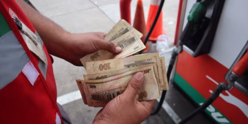 El gobierno de Honduras asumirá la mitad del alza en combustibles a partir de lunes