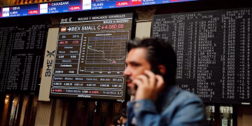 Wall Street cae 2% y el petróleo sigue en alza tras los nuevos ataques en Medio Oriente