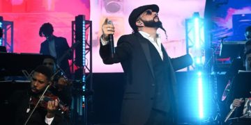 Yandel Sinfónico presenta su espectáculo en Altos de Chavón: una experiencia musical única
