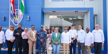 Gobierno inaugura nueva estación policial para fortalecer seguridad de ciudadanos en el municipio Quisqueya, SPM