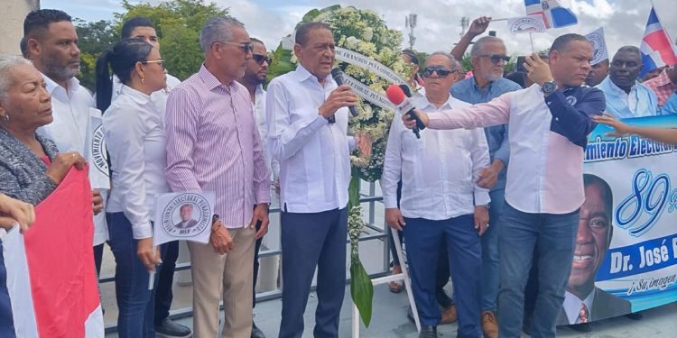 MEP rinde homenaje a Peña Gómez en el 89 aniversario   de su natalicio y resalta vigencia de su legado político