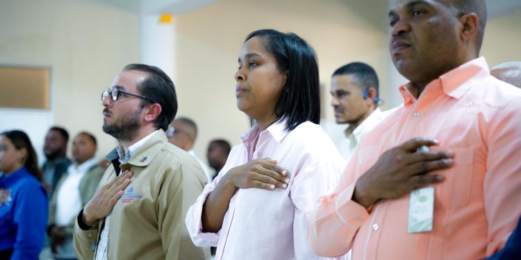 TNR y Banco Agrícola abren convocatoria del Fotesir en Vicente Noble y Tamayo para modernizar riego