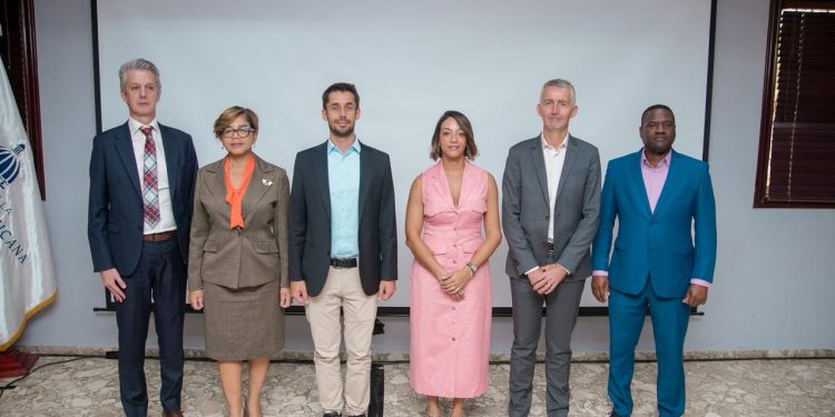 Gobierno dominicano y Francia impulsan seminario para promover un sistema eléctrico más sostenible y resiliente