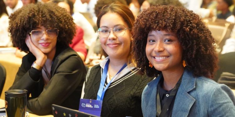 Ministro Luis Miguel De Camps impulsa buenas prácticas en el servicio voluntario estudiantil