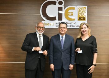 Persio Maldonado resalta trascendencia de nueva cédula para la modernización del Estado y el sistema electoral