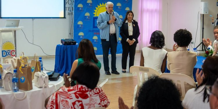 DXC impulsa liderazgo femenino en encuentro nacional por el Día Internacional de la Mujer