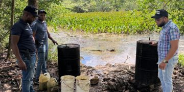 Dintel y Dicrim desmantelan laboratorio clandestino de bebidas alcohólicas adulteradas en Monte Plata