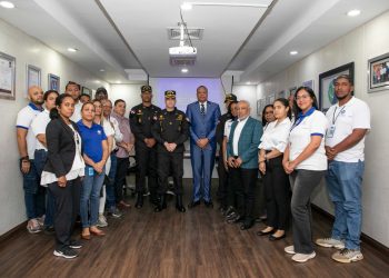 Pro Consumidor y CECCOM refuerzan controles para prevenir bebidas adulteradas durante la Semana Santa