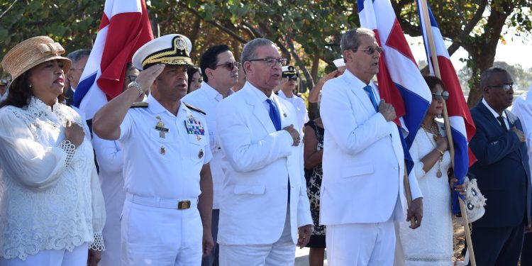 El Instituto Duartiano conmemora el 182 aniversario del regreso triunfal de Duarte