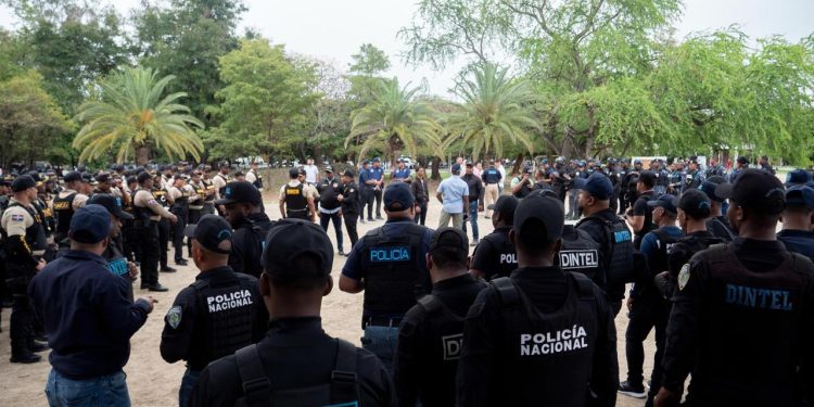 Fuerza de Tarea Conjunta redobla operatividad en ataque y combate al microtráfico de drogas en Boca Chica