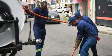Hidrosuccionadores de la CAASD resuelven graves problemas de taponamiento en sistema sanitario