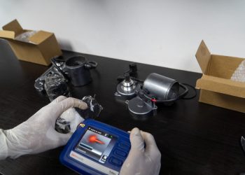 DNCD ocupa 2 piezas de vehículos llenas de cocaína en AILA