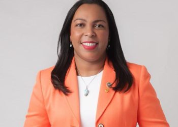 Vicedecana y próxima Decana Maribel Lorenzo felicita a la Facultad de Ciencias Económicas y Sociales en su 70 aniversario