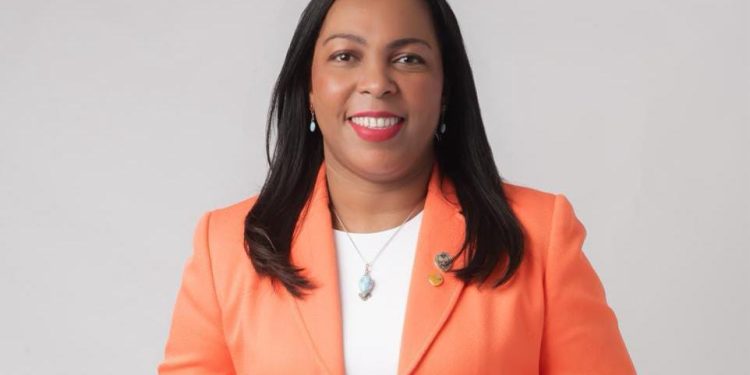 Vicedecana y próxima Decana Maribel Lorenzo felicita a la Facultad de Ciencias Económicas y Sociales en su 70 aniversario