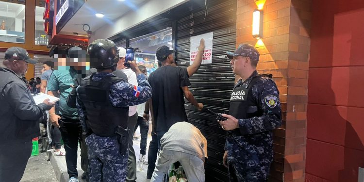 Policía ocupa armas ilegales, detiene sospechosos y refuerza controles contra el ruido en Villa Mella, SDN