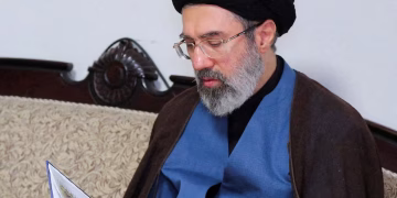 Putin felicitó al hijo de Khamenei por heredar el cargo de líder supremo de Irán y garantizó su apoyo “inquebrantable”