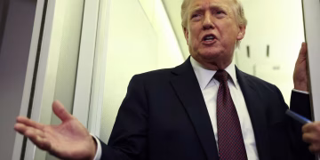 Trump confirmó que EEUU mantiene conversaciones con Irán pero afirmó que no están “listos” para un acuerdo