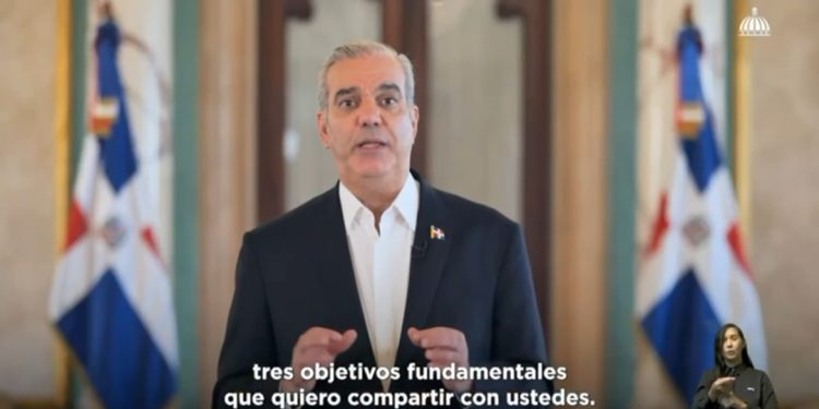 Presidente Abinader afirma que el país está preparado para enfrentar el impacto de la crisis internacional del petróleo 