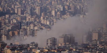 Israel ordenó la evacuación urgente de Dahiyeh, bastión de Hezbollah en el sur de Beirut: “Salven sus vidas”