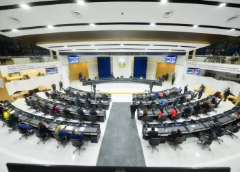 El Parlamento de El Salvador da luz verde a la cadena perpetua para homicidas, violadores y terroristas