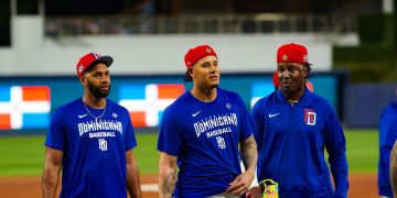 Equipo dominicano que participará en el Clásico Mundial de Béisbol practica en conjunto por primera vez en Miami