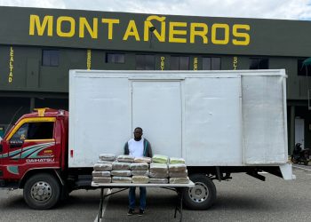 Ejército detiene hombre con 35 pacas de presunta marihuana ocultas en camión en San Juan de la Maguana