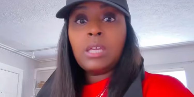 Influencer condenada a pagar 10 millones de dólares por difamación contra profesora en Estados Unidos