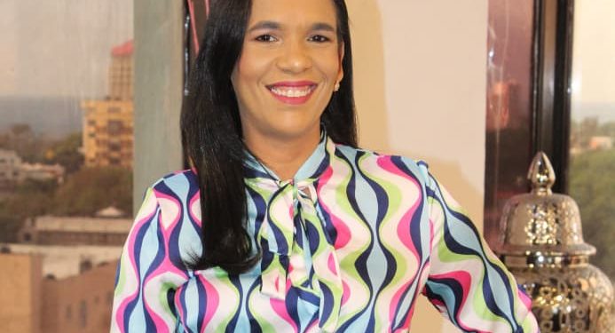 Periodista de Telemicro Ramy Portorreal es seleccionada en serie “Mujeres que Comunican con Propósito”