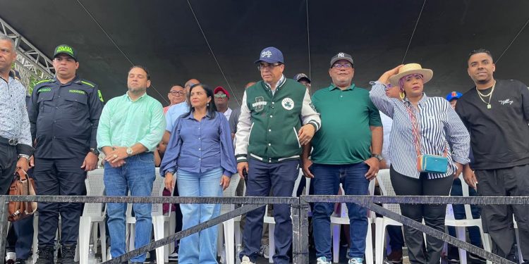 La Av. Venezuela se llena de protagonismo femenino con el Desfile Cultural Municipal SDE 2026