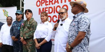 Desarrollo de la Comunidad y otras instituciones realizan en La Romana; DGDC inicia acondicionamiento de casas