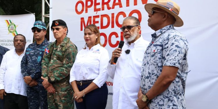 Desarrollo de la Comunidad y otras instituciones realizan en La Romana; DGDC inicia acondicionamiento de casas