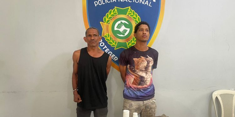 Policía ocupa drogas, balanza y dinero en efectivo durante operativo contra punto de venta en Matancitas, Nagua