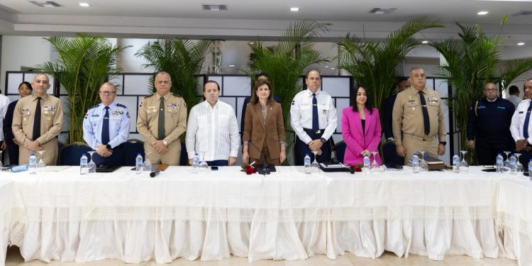 Raquel Peña encabeza jornada de evaluación del Plan de Seguridad Ciudadana