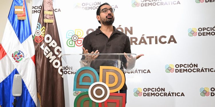 José Horacio llama a lograr la independencia energética en RD con renovables