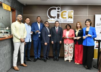 Vicepresidente del Parlacen destaca seguridad de la nueva cédula e inclusión de información sobre donación de órganos