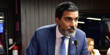 Diputado Juan José Rojas reintroduce proyecto de ley que propone crear el Ministerio de la Familia y fusionar los ministerios de la Mujer y la Juventud