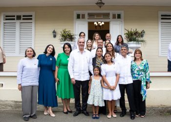 Presidente Abinader sostendrá conversatorio con estudiantes, encabezará graduación de jóvenes del programa 14/24, entregará becas universitarias e inaugurará una escuela este sábado