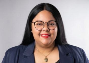 Ninoska Batista lanza candidatura a la Secretaría de Comunicaciones de la JRM en SDE