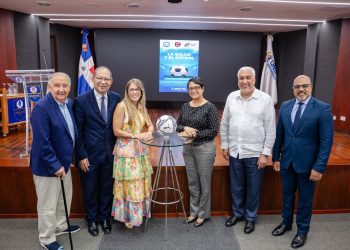 UNAPEC y Escuela de Fútbol Jorge Rolando Bauger inauguran ciclo de conversatorios sobre salud y deporte