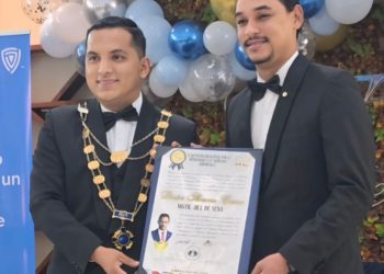 Jill De Sena recibe Doctorado Honoris Causa durante visita oficial a Ecuador como Vicepresidente Mundial de JCI