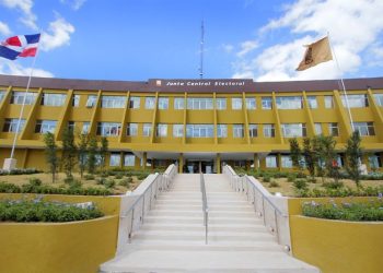 Propuesta busca eliminar financiamiento público a partidos y elevar umbral electoral al 5%