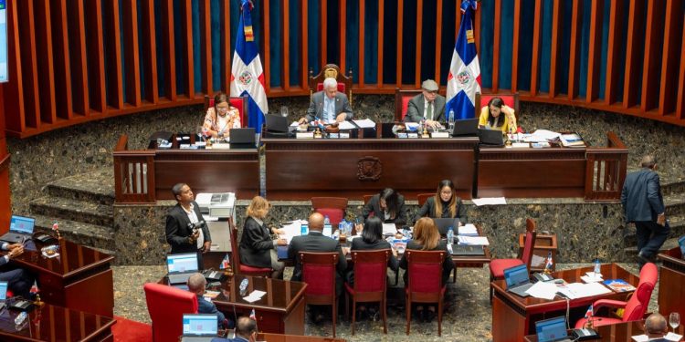 Senado aprueba ley que regula el uso de medios digitales para los procesos judiciales y administrativos del Poder Judicial