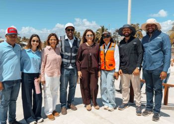 Carolina supervisa avances en cancha de fútbol y skate park del Malecón Deportivo